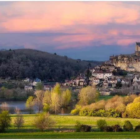Holiday home Vue Magique A Castelnaud La Chapelle